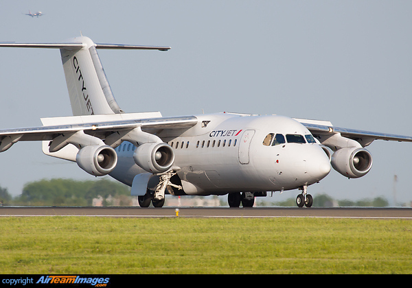 British Aerospace Avro RJ85 British Aerospace Avro RJ85