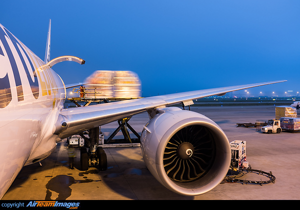 Boeing 777-FZN Boeing 777-FZN