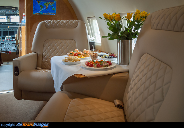 Bombardier Challenger 604 Bombardier Challenger 604