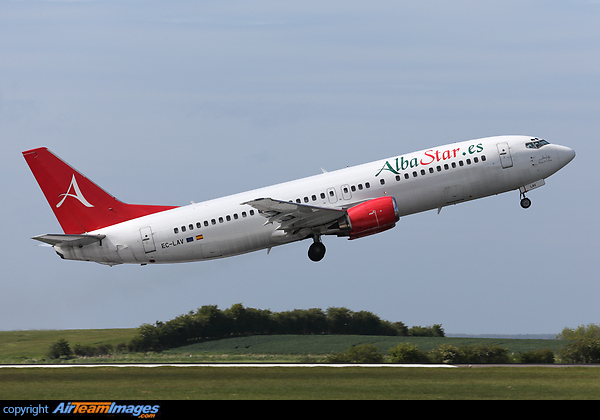 Boeing 737-408 Boeing 737-408