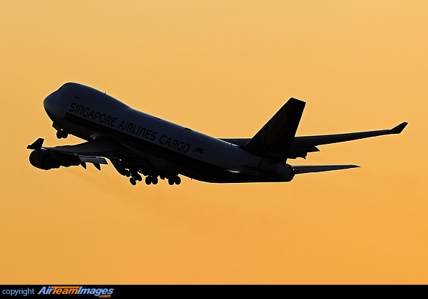 Boeing 747-412F/SCD Boeing 747-412F/SCD