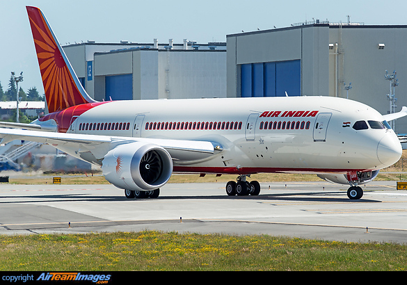 Boeing 787-8 Dreamliner Boeing 787-8 Dreamliner