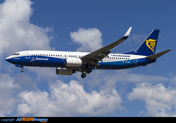 Boeing 737-8AS Boeing 737-8AS