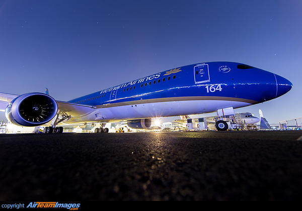 Boeing 787-9 Dreamliner Boeing 787-9 Dreamliner