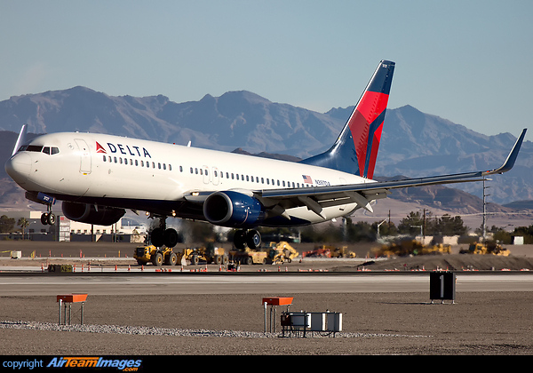 Boeing 737-832 Boeing 737-832