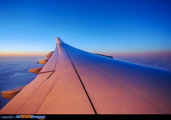 Airbus A340-311 Airbus A340-311