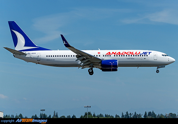 AnadoluJet's latest Boeing 737-800's first flight Boeing 737-8AL