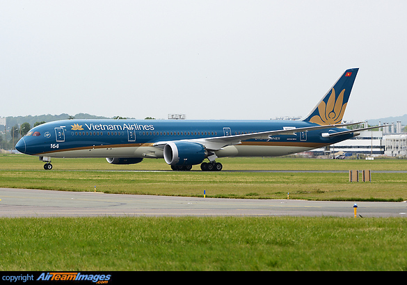 Boeing 787-9 Dreamliner Boeing 787-9 Dreamliner