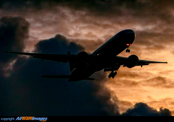 Boeing 777-312/ER Boeing 777-312/ER