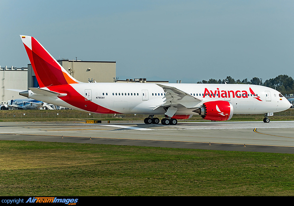 Avianca's first 787-8 dreamliner on her first flight Boeing 787-8 Dreamliner