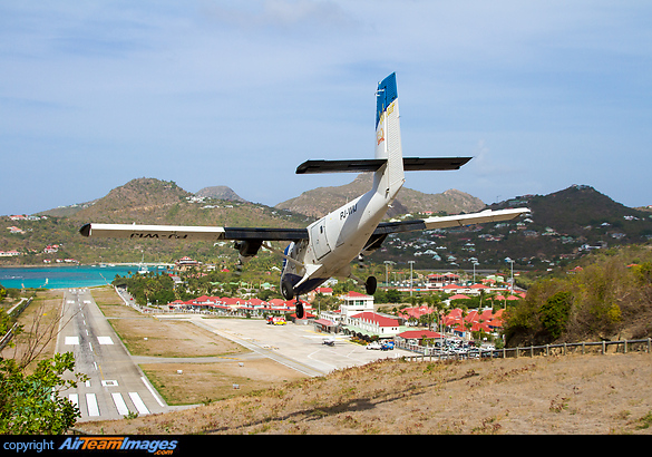 DHC-6-300 Twin Otter DHC-6-300 Twin Otter