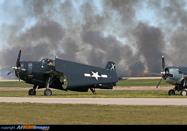 EAA AirVenture 2015 - part of the airshow re-created scenes to commemorate the Japanese attack on Pearl Harbour in Hawaii. Grumman TBM-3E Avenger