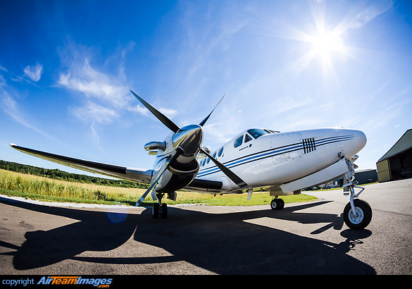 Beech 200 Super King Air Beech 200 Super King Air