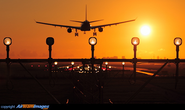 Airbus A330-203 Airbus A330-203