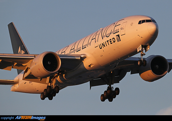 Boeing 777-224/ER Boeing 777-224/ER