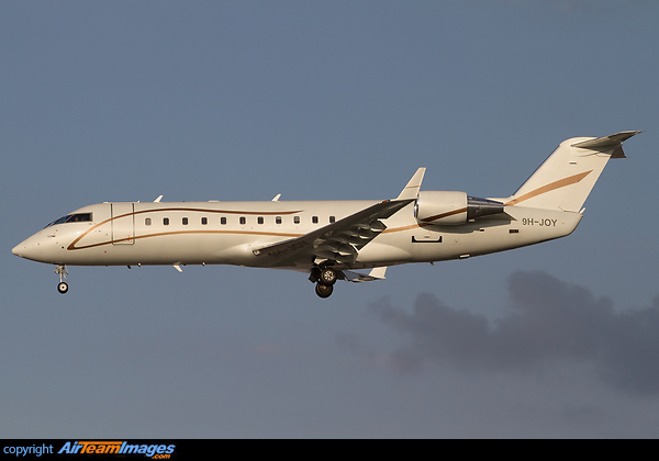 Bombardier CRJ-200ER Bombardier CRJ-200ER