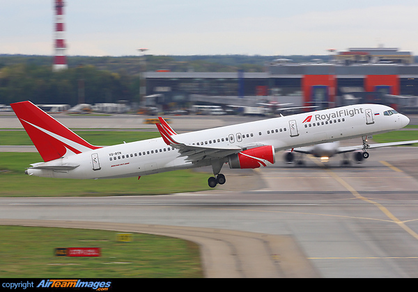 Boeing 757-256 Boeing 757-256
