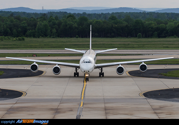 Originally delivered to Delta as N825E and flown until 1988, then converted to a freighter and later scrapped in 2010. Douglas DC-8-71(F)