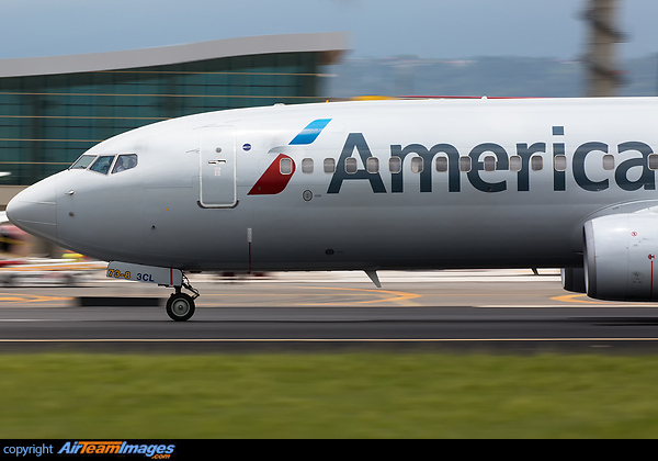 Boeing 737-823 Boeing 737-823