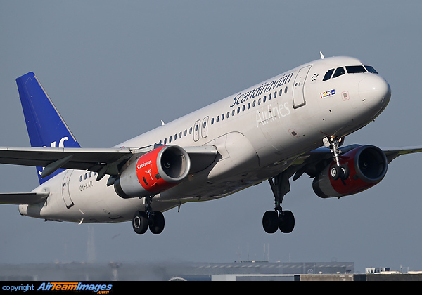 Airbus A320-232 Airbus A320-232