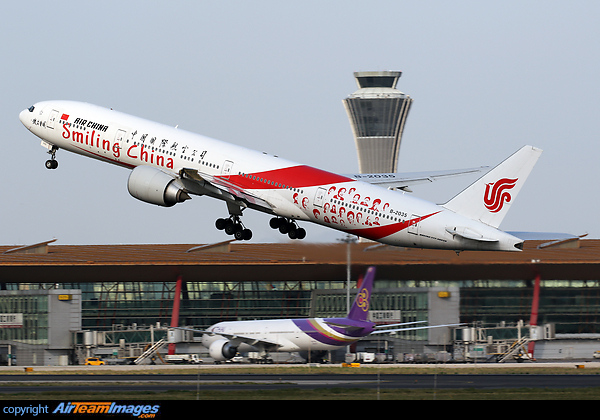 Boeing 777-39L/ER Boeing 777-39L/ER