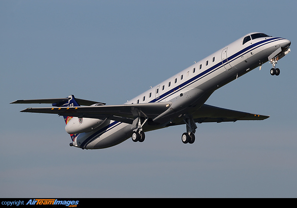 Embraer ERJ-145LR Embraer ERJ-145LR