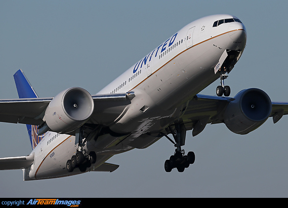 Boeing 777-224/ER Boeing 777-224/ER