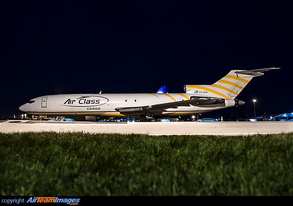 Sole remaining 727 of this operator. Boeing 727-214/Adv(F)