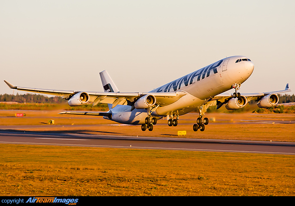 Airbus A340-313E Airbus A340-313E