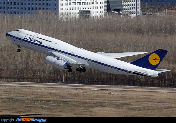 Boeing 747-830 Boeing 747-830