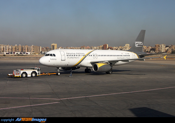 Airbus A320-232 Airbus A320-232