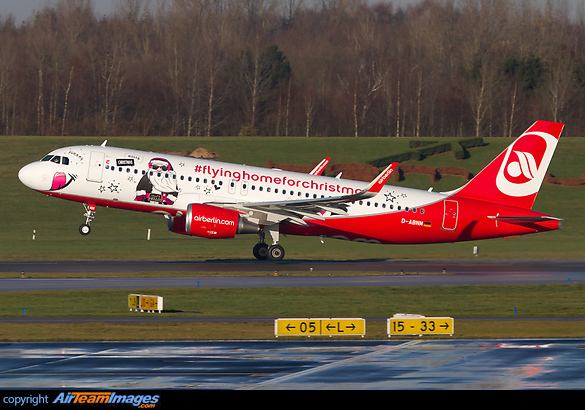 This is the 2015 Xmas aircraft of Air Berlin. Airbus A320-214