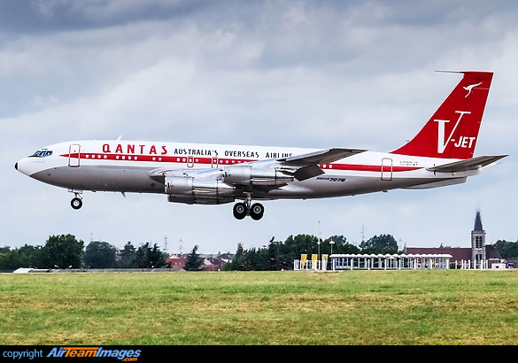 Belongs to John Travolta Boeing 707-138B