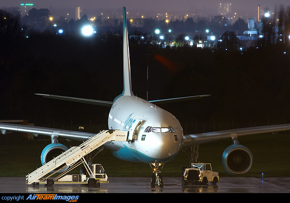 Airbus A330-243 Airbus A330-243