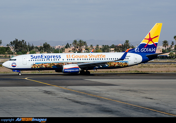 with El Gouna Shuttle titles promoting an Egypt town with Resorts and Yacht Clubs Boeing 737-8HX