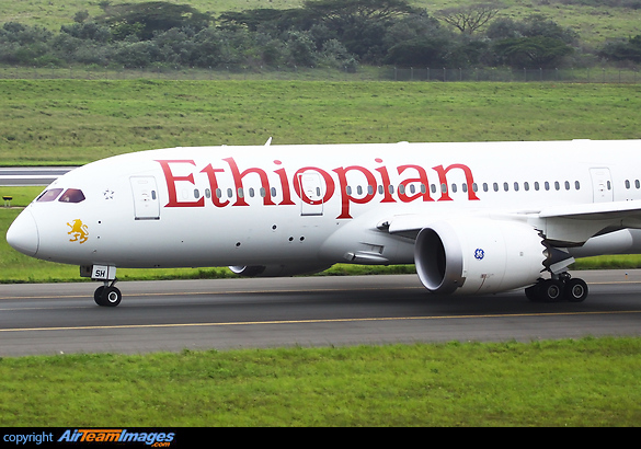 This first Ethiopian Airlines revenue flight from Addis Ababa to Durban took place on 16 December 2015, the aircraft seen here taxiing out for its return flight Boeing 787-8 Dreamliner