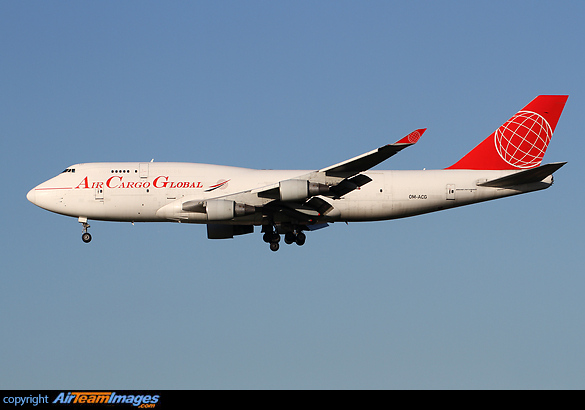 Boeing 747-409(BDSF) Boeing 747-409(BDSF)