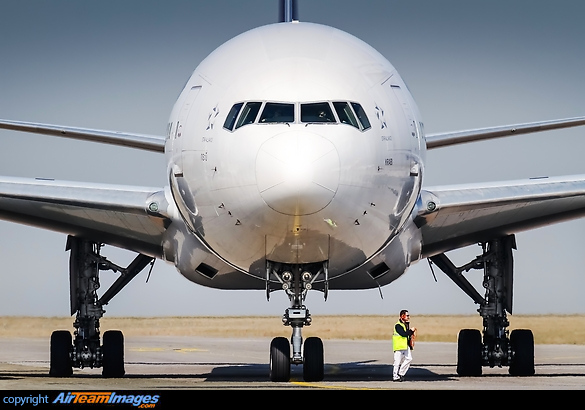 Boeing 777-35R/ER Boeing 777-35R/ER