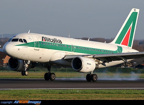 Named "Isola di Pantelleria" Airbus A319-112
