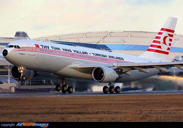 Airbus A330-203 Airbus A330-203