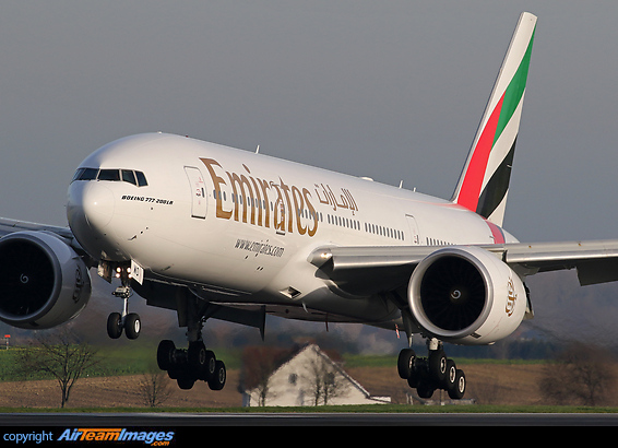 Boeing 777-21H/LR Boeing 777-21H/LR