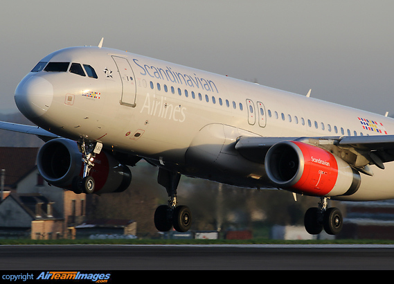 Airbus A320-232 Airbus A320-232