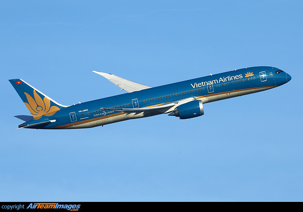 Boeing 787-9 Dreamliner Boeing 787-9 Dreamliner