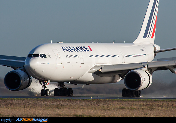 Airbus A330-203 Airbus A330-203