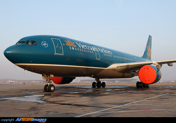 Airbus A330-223 Airbus A330-223