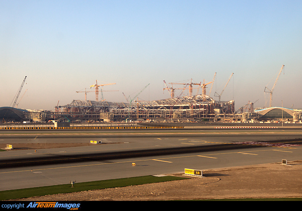Construction of the new Abu Dhabi Midfield Terminal in early November 2015. The terminal is planned to cater for 30 million annual passengers with 65 contact stands. The project is currently in construction with more than 18,000 workers, 42 tower cranes and 35 mobile cranes on site, working to meet the opening date in July 2017. Abu Dhabi Midfield Terminal