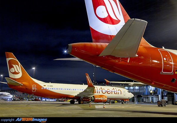 Boeing 737-86J Boeing 737-86J