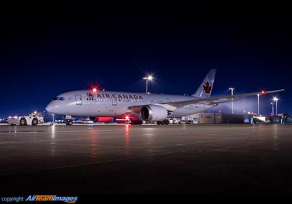 Boeing 787-8 Dreamliner Boeing 787-8 Dreamliner