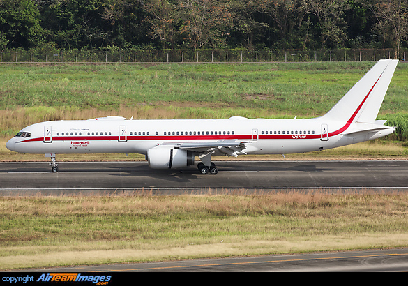 Boeing 757-225 Boeing 757-225