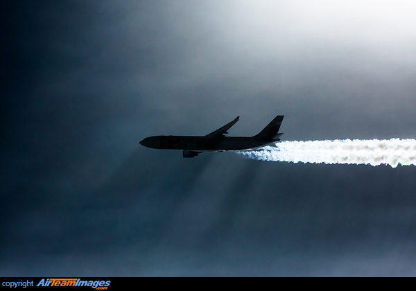 Airbus A330-223 Airbus A330-223